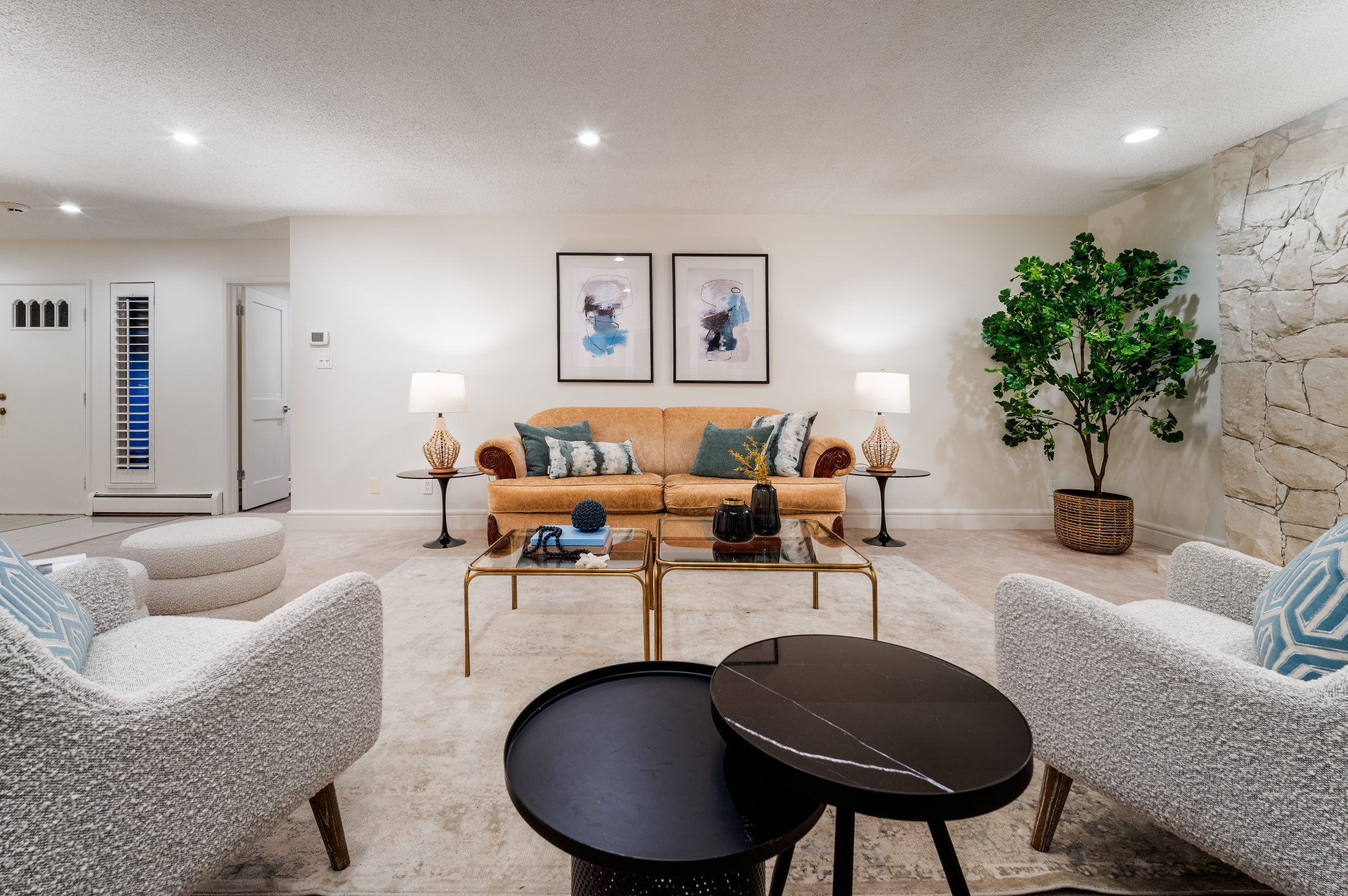 Modern Rancher with Serenity and Style