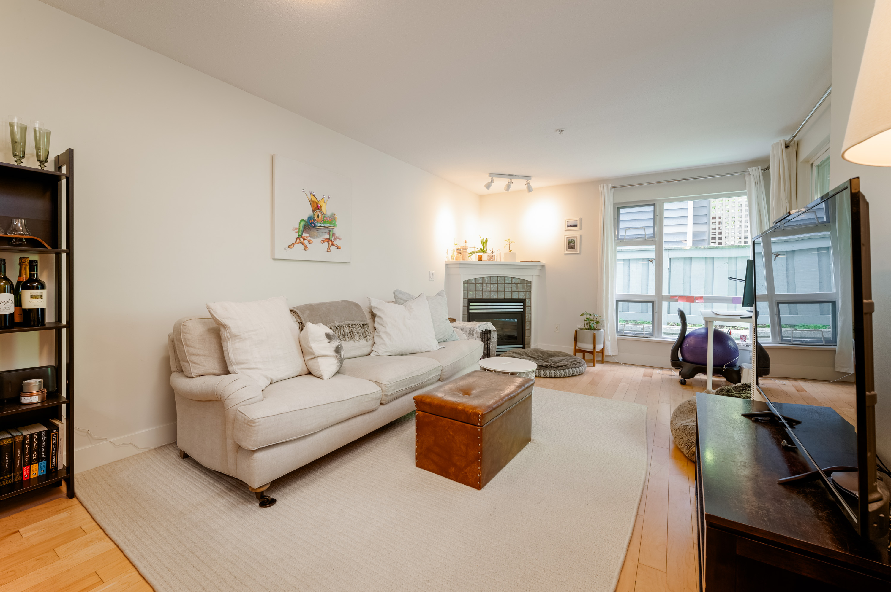 New Listing -  206 1868 W 5TH Avenue